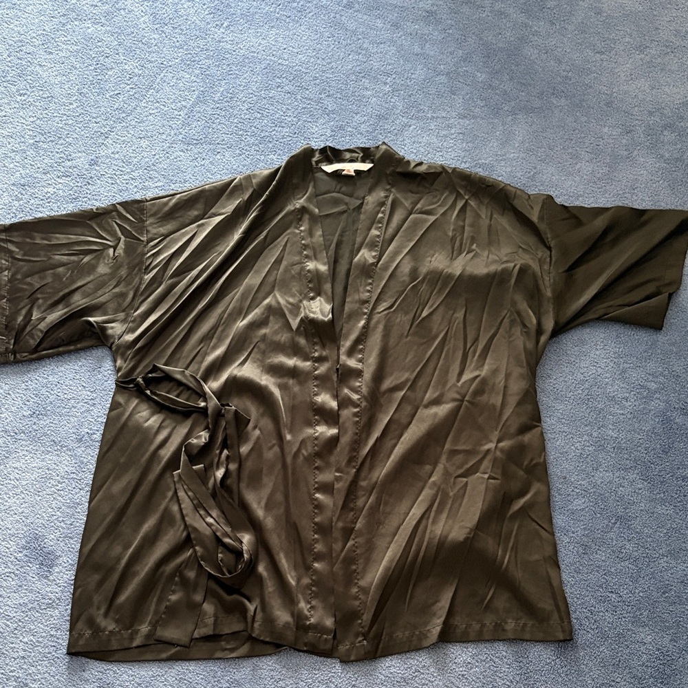Victoria's Secret Black and Gray Striped Pajama Set - Picture 8 of 8